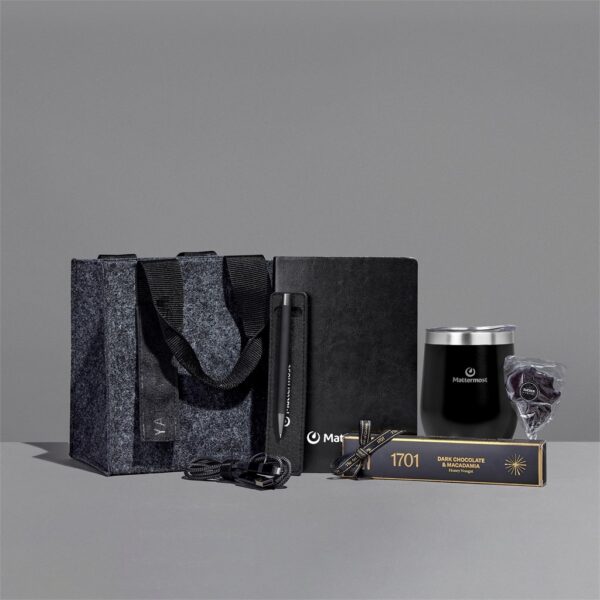 Yatta Class & Charm Hamper Hampers & Sweets 3