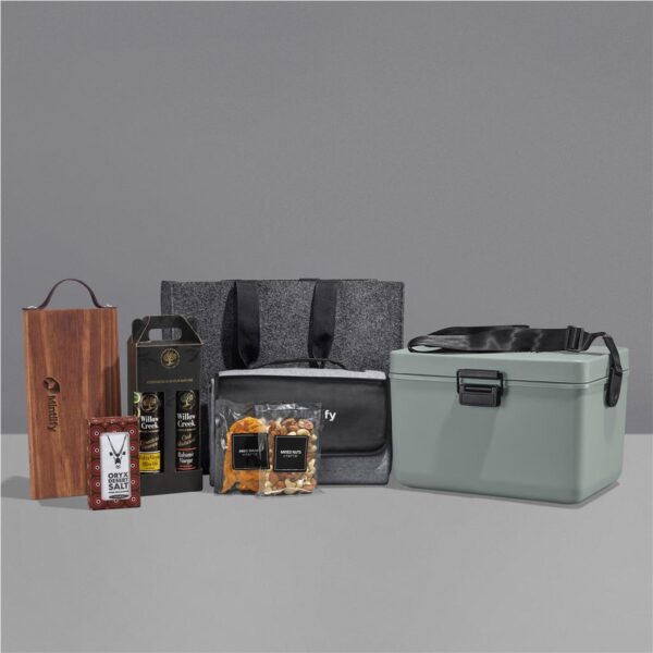 Yatta Trailside Treasure Hamper Hampers and Sweets 2