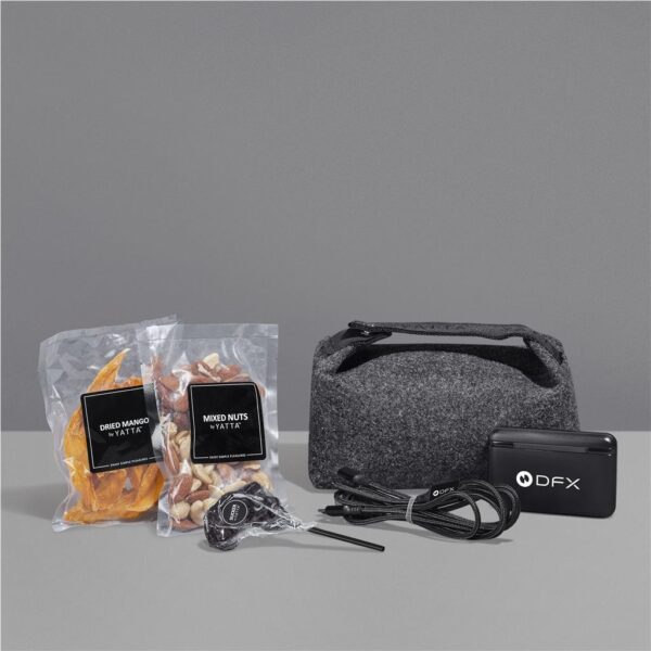 Yatta Tech Treasure Hamper Hampers and Sweets 2